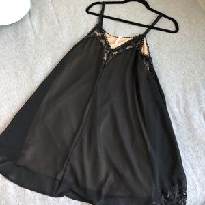 Lulu’s Black Lace Dress